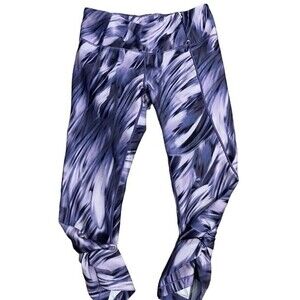 Calia by Carrie Underwood Women's Cropped Shirred Leg Athletic Pant M